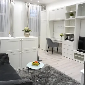 Noemiz Exclusive , Budapest Hungary